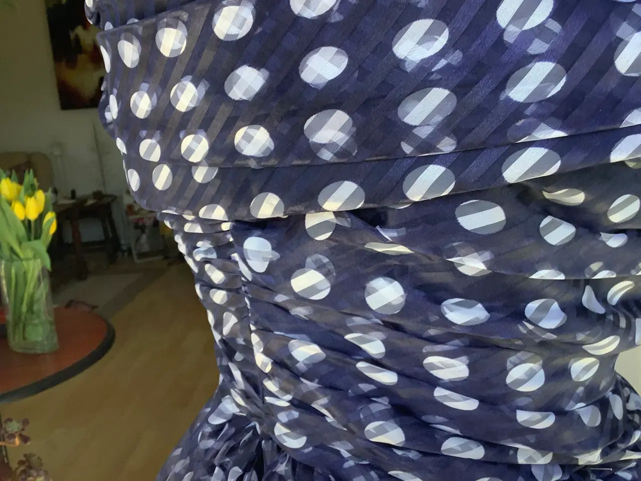 Billede 6 - Flot kjole med gof vidde.