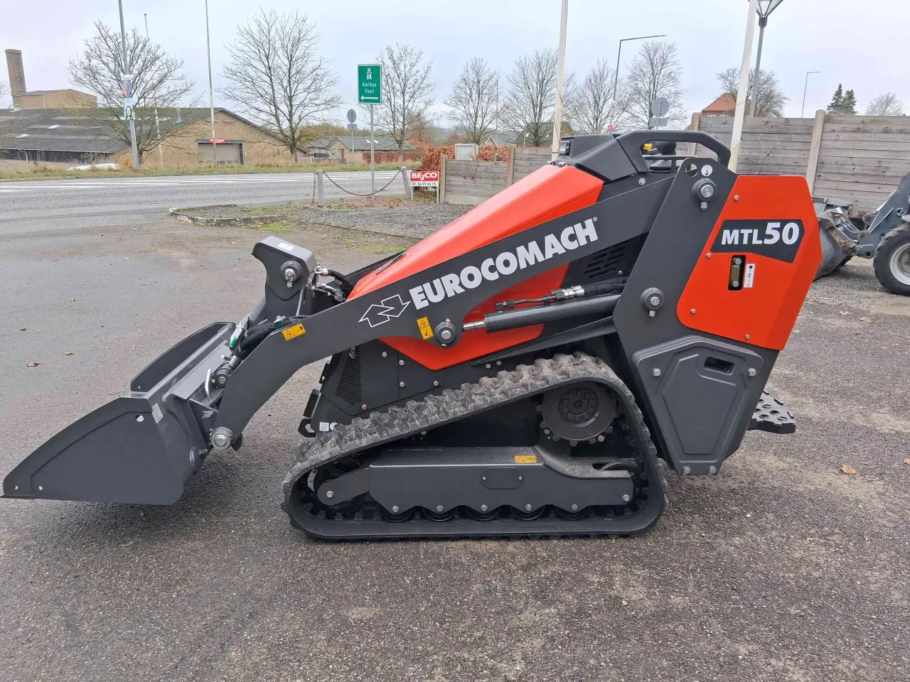 Billede 1 - Eurocomach MTL 50 WT minilæsser på bånd