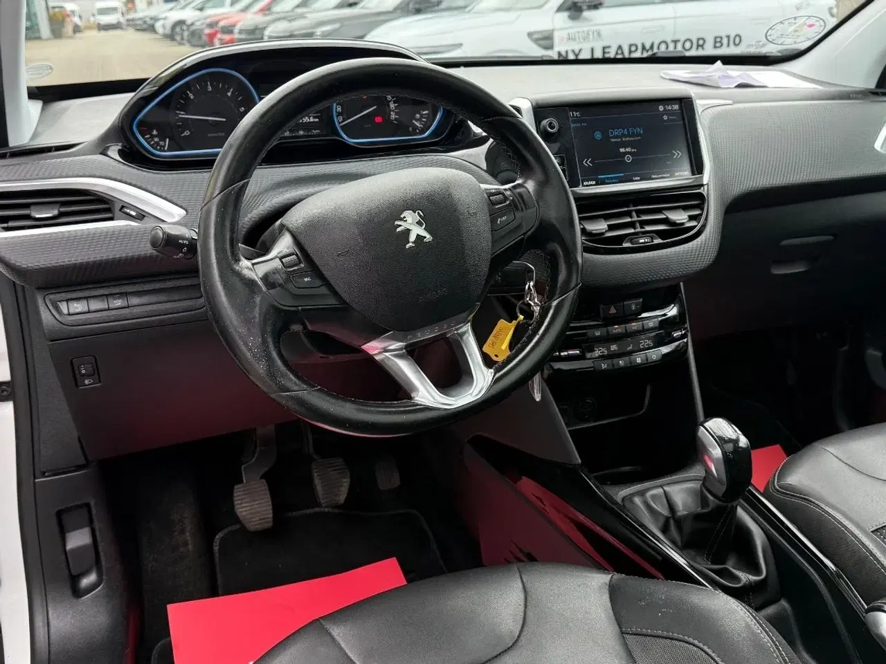 Billede 12 - Peugeot 2008 1,6 BlueHDi 100 Allure Sky