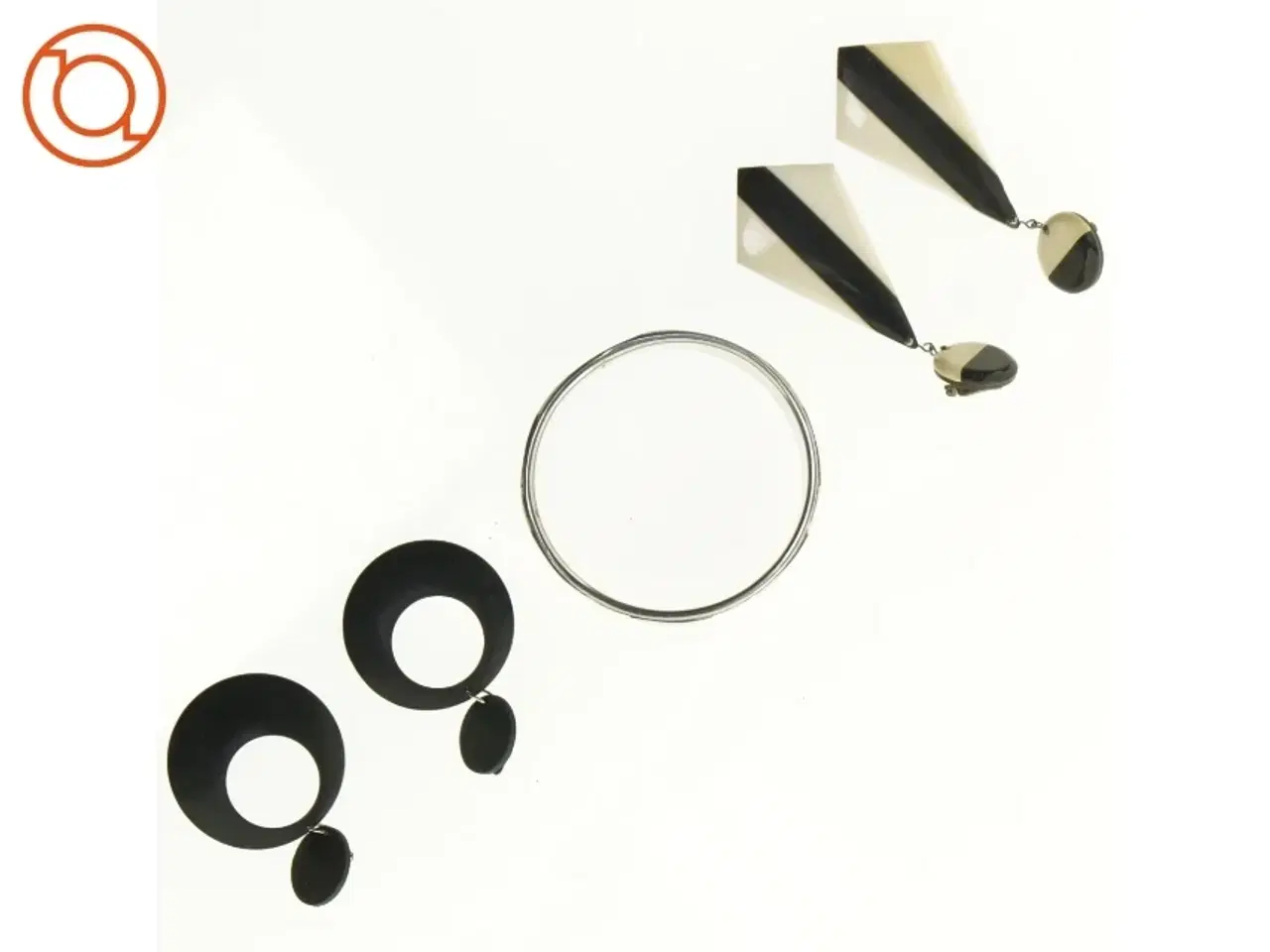 Billede 5 - Smykkesæt med armbånd og øreringe (str. Ø 7 cm og 7 cm og 9 cm)