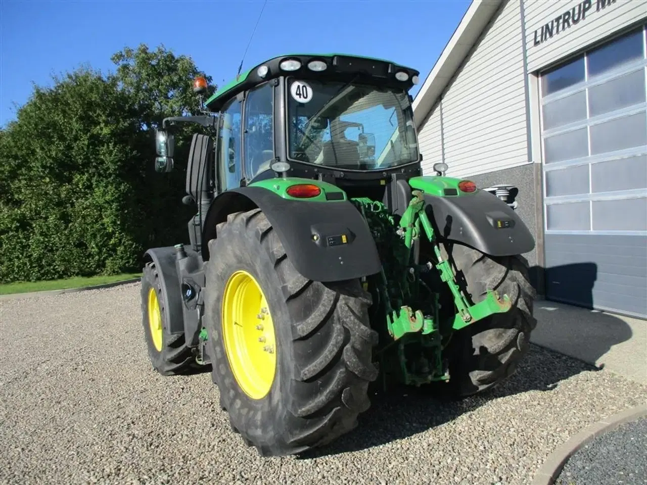 Billede 12 - John Deere 6230R med Command pro kørehåndtag.