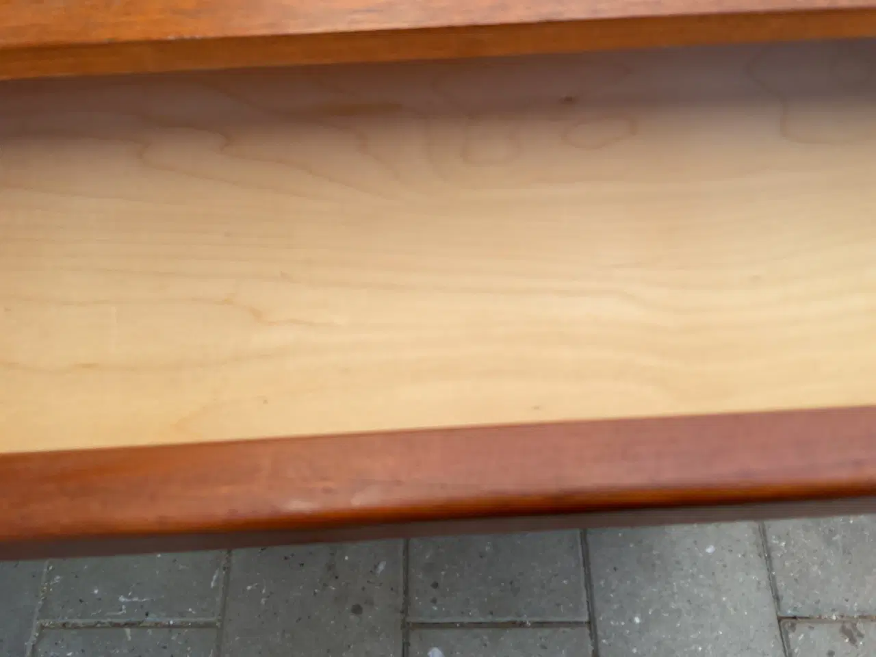 Billede 12 - Ældre kommode