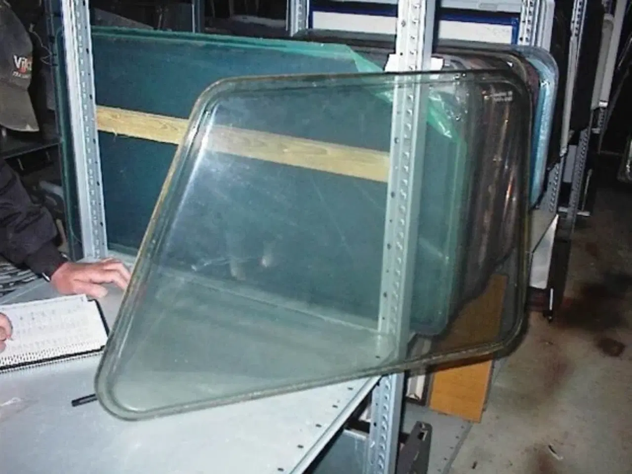 Billede 1 - Side Rude Fast