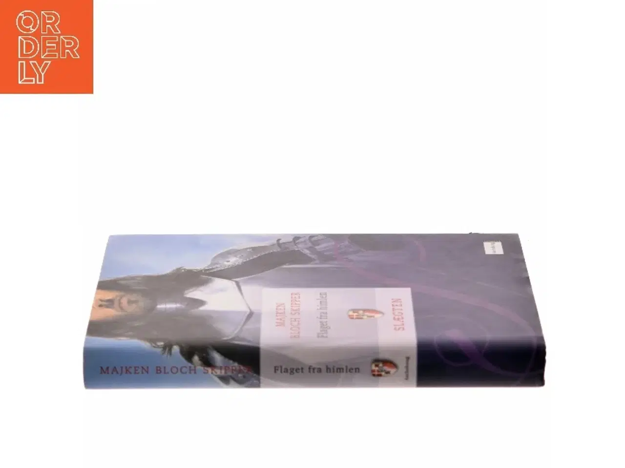 Billede 2 - Flaget fra himlen af Majken Bloch Skipper, Det Historiske Hus (Bog)