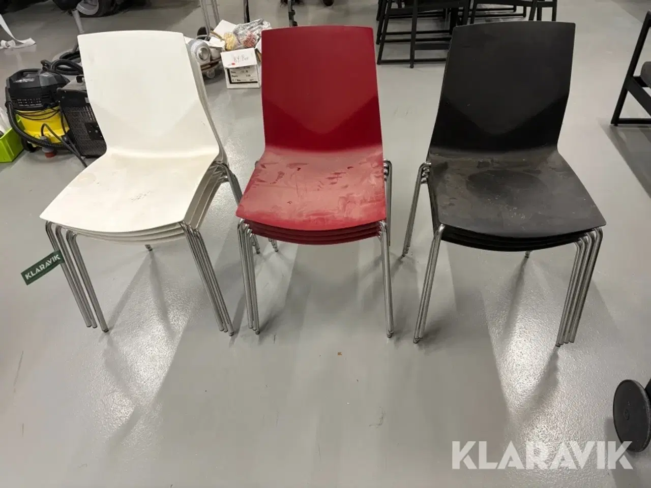 Billede 4 - Kontorstole Four Design Cast 2 plastskal rød hvid sort 12 styk