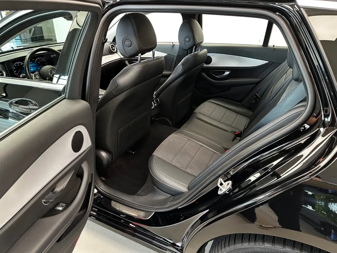 Billede 10 - Mercedes E300 de 2,0 Business stc. aut.
