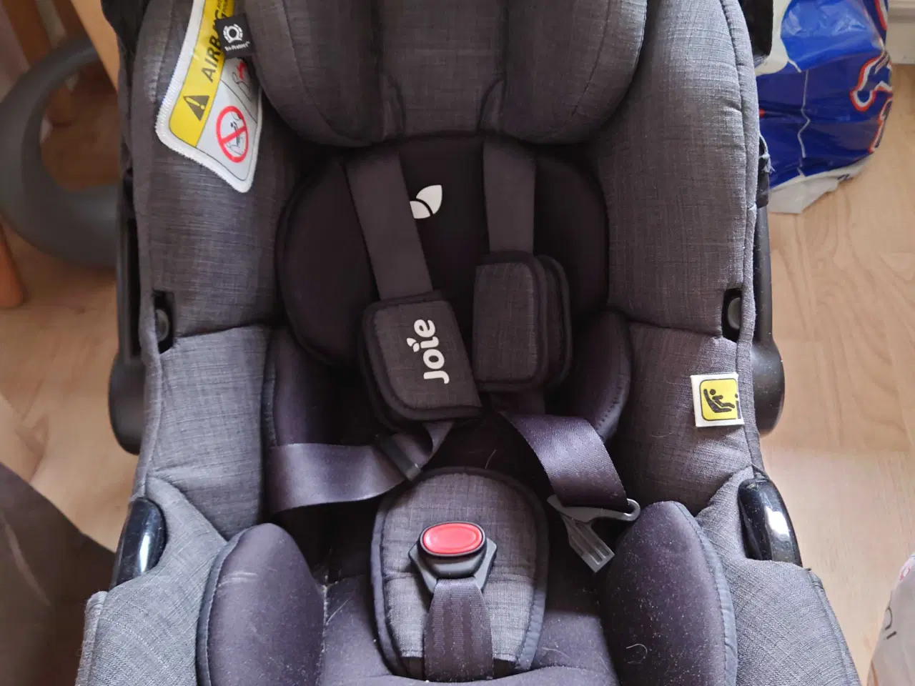 Billede 1 - Babyautostol fra Joie med base