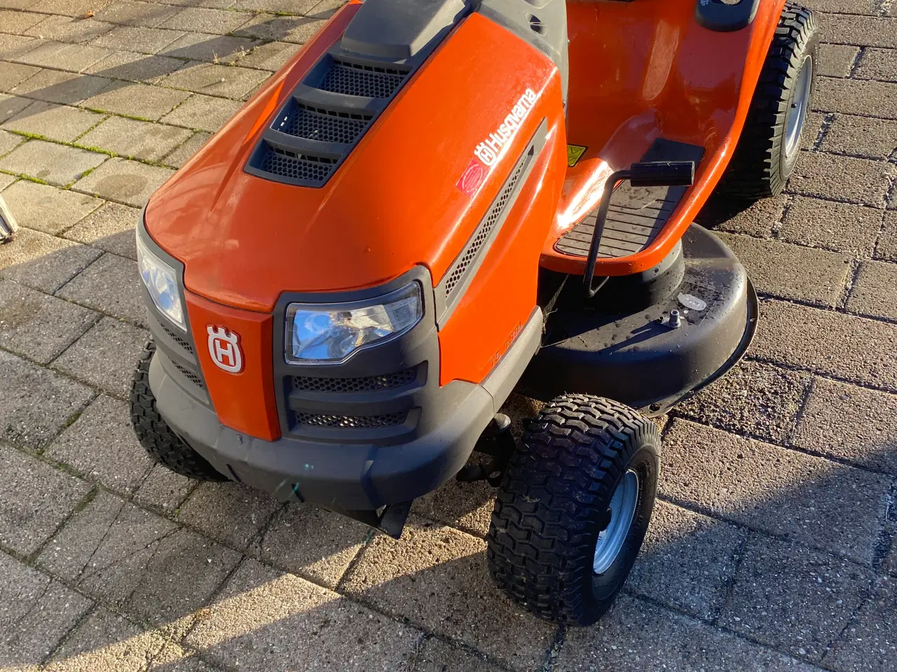 Billede 1 - husqarna lt 138 l fra 2023 kørt 50 timer