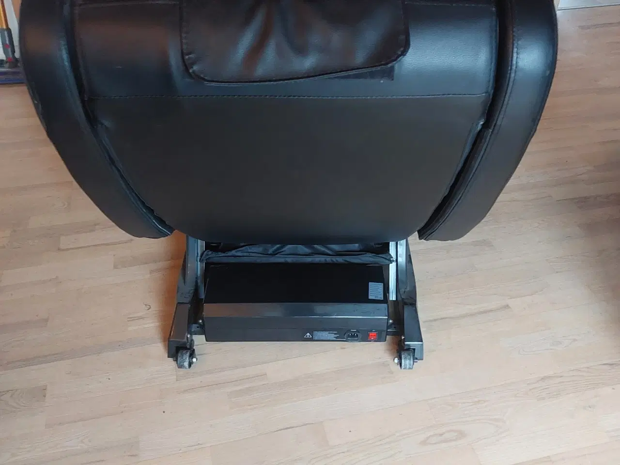 Billede 2 - Massagestol reserveret