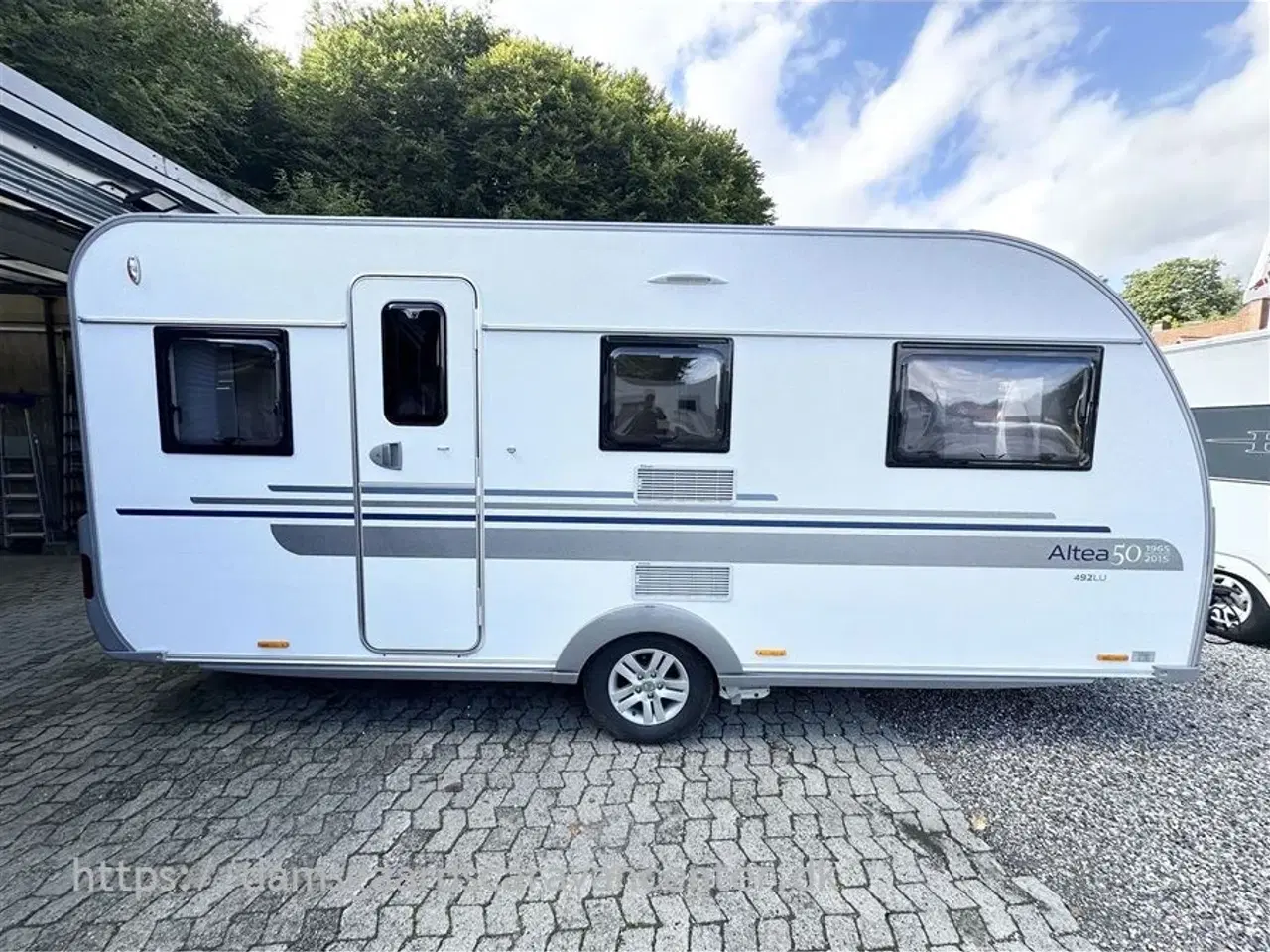 Billede 1 - 2016 - Adria Altea 492 LU   Enkeltsenge - Mover - Aircondition - Fortelt