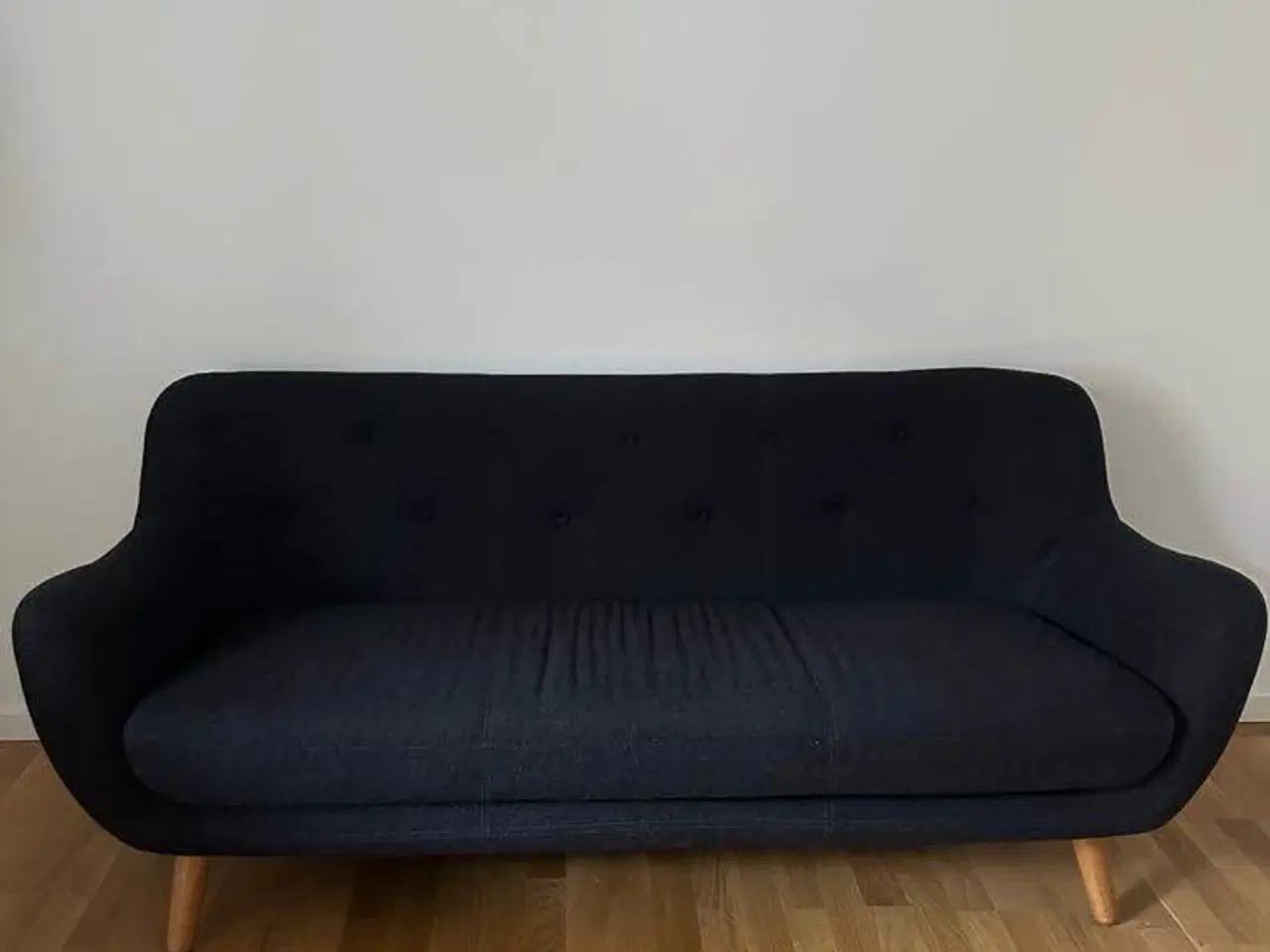 Billede 1 - Velholdt sofa sælges