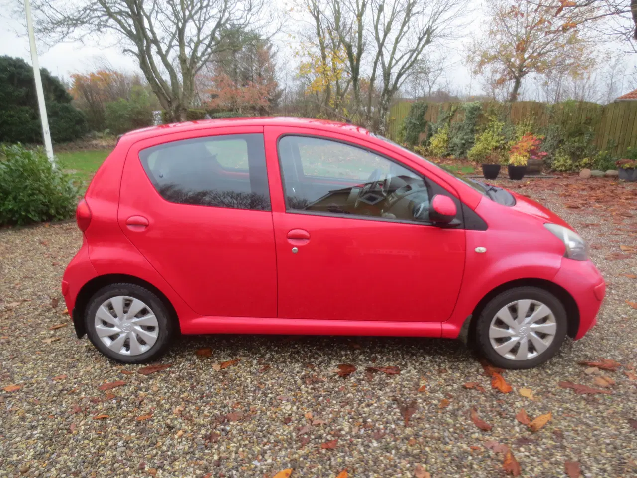 Billede 4 - Toyota Aygo 1.0 i år 08. Synet