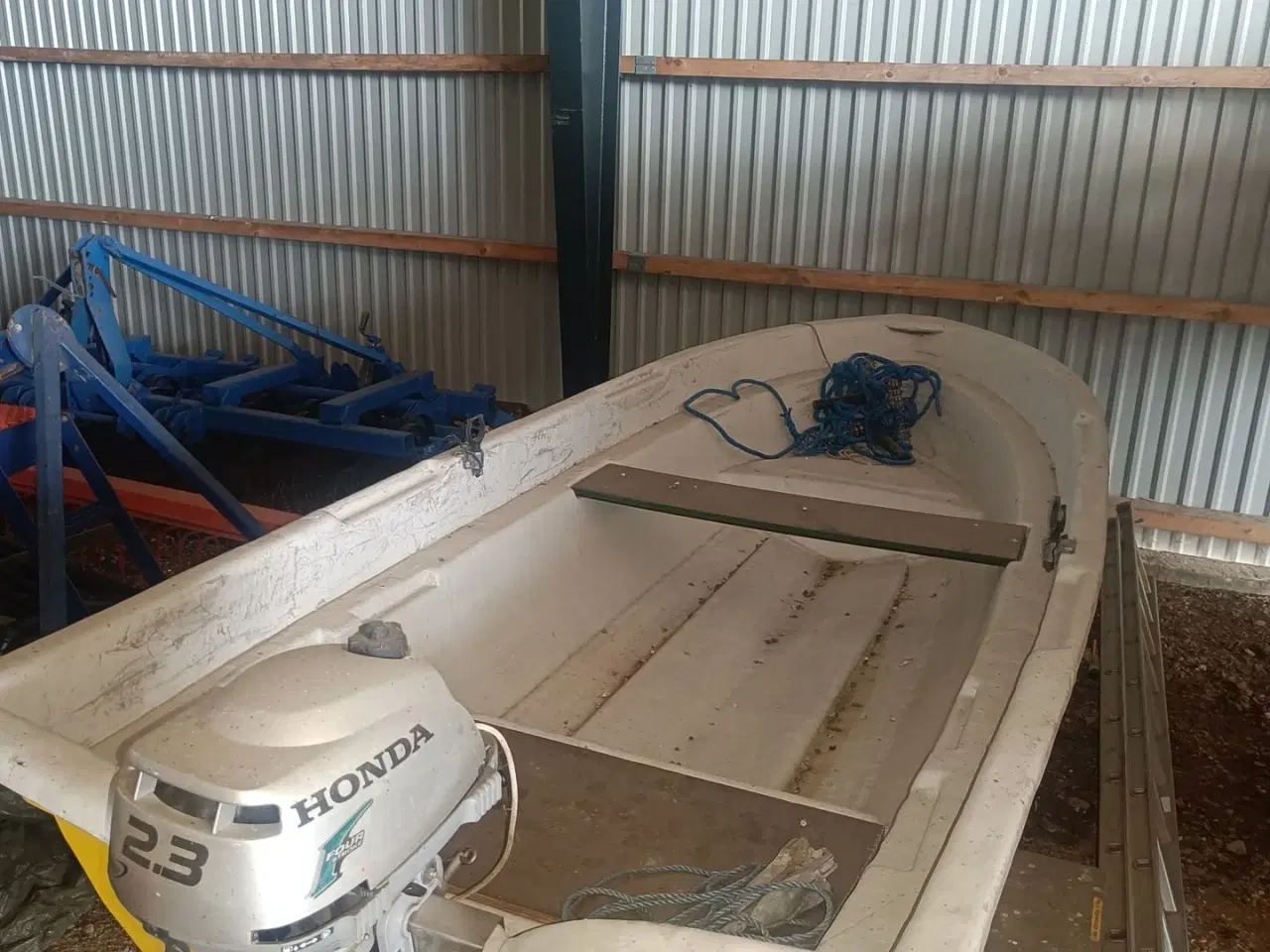 Billede 1 - - - - 10 fods med motor og trailer