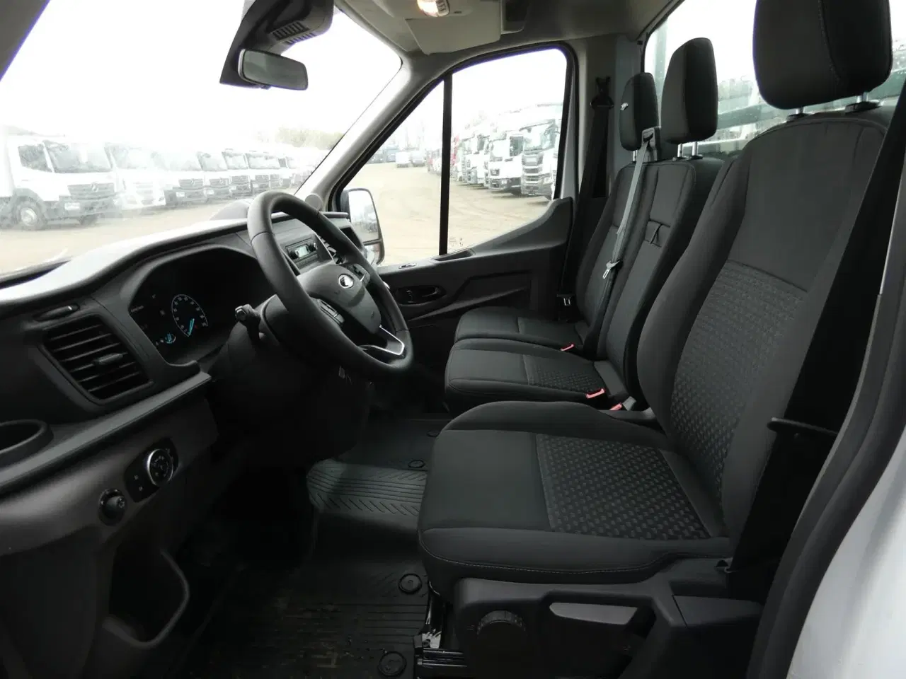 Billede 8 - Ford Transit 350 L2H1 2,0 TDCi Trend RWD 170HK Ladv./Chas. 6g