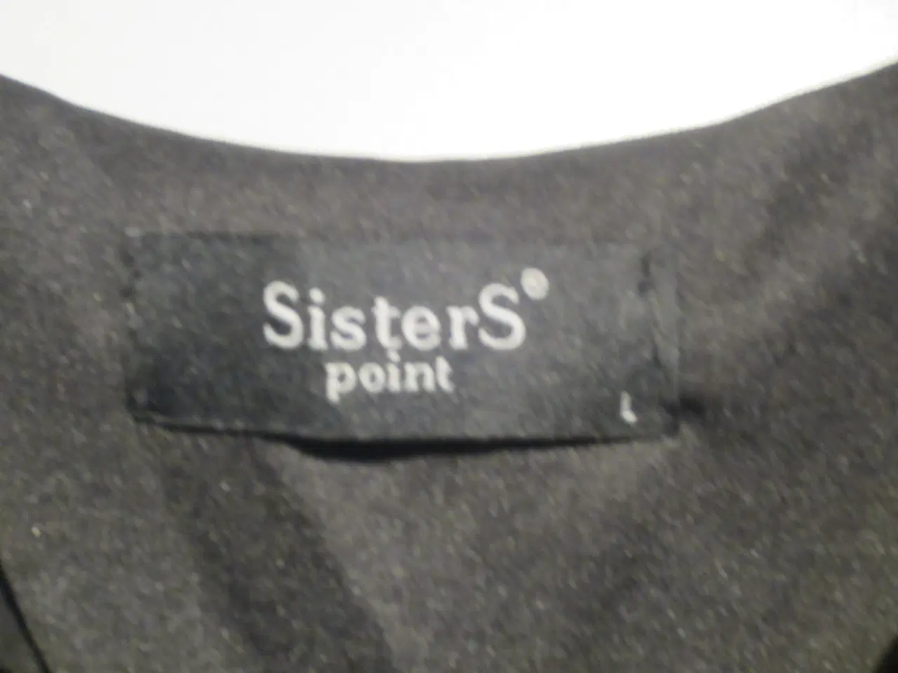 Billede 2 - Smart sort kjole fra Sisters Point str S