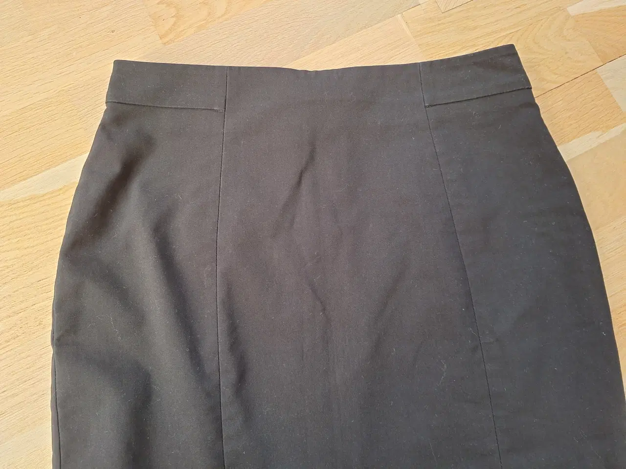 Billede 2 - Nederdel 