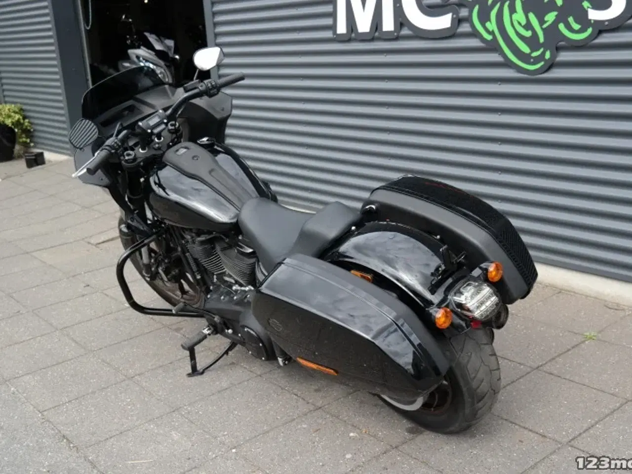 Billede 16 - Harley-Davidson FXLRST Low Rider ST MC-SYD       BYTTER GERNE