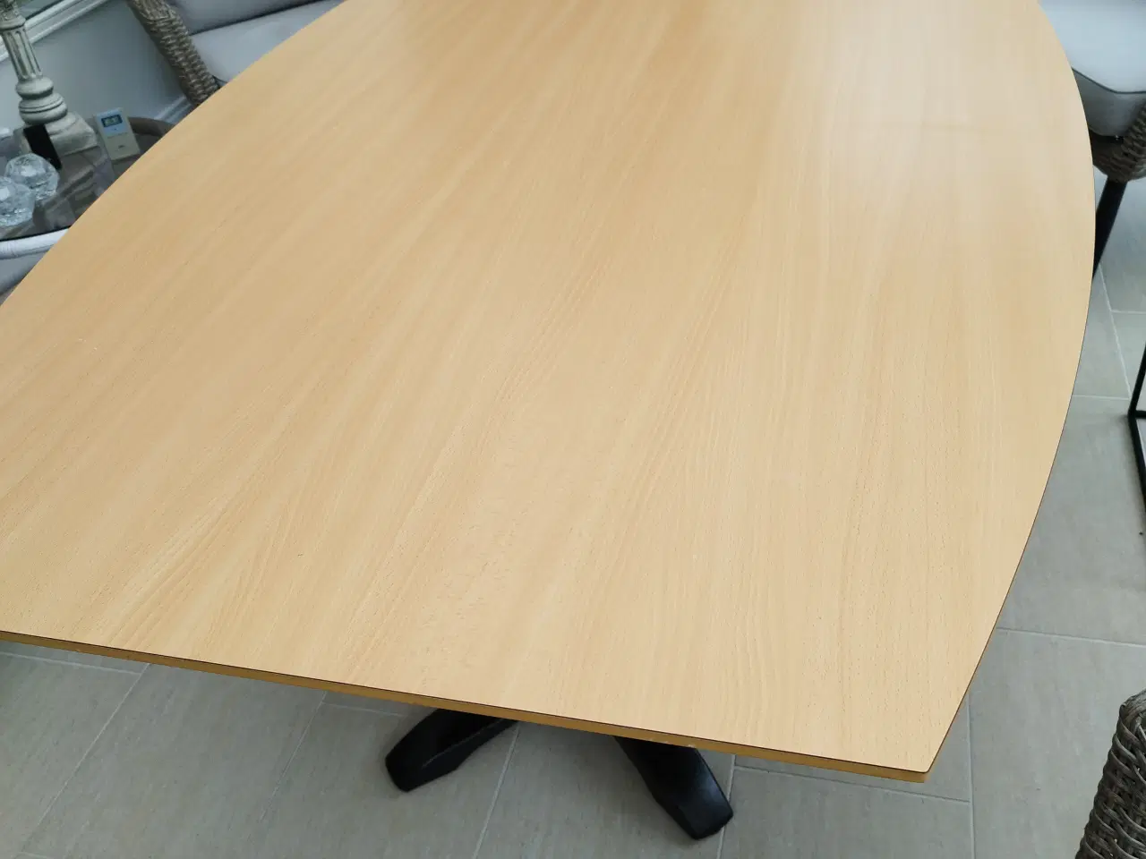 Billede 2 - Spisebord MDF/ Træ Sort Stel -50%
