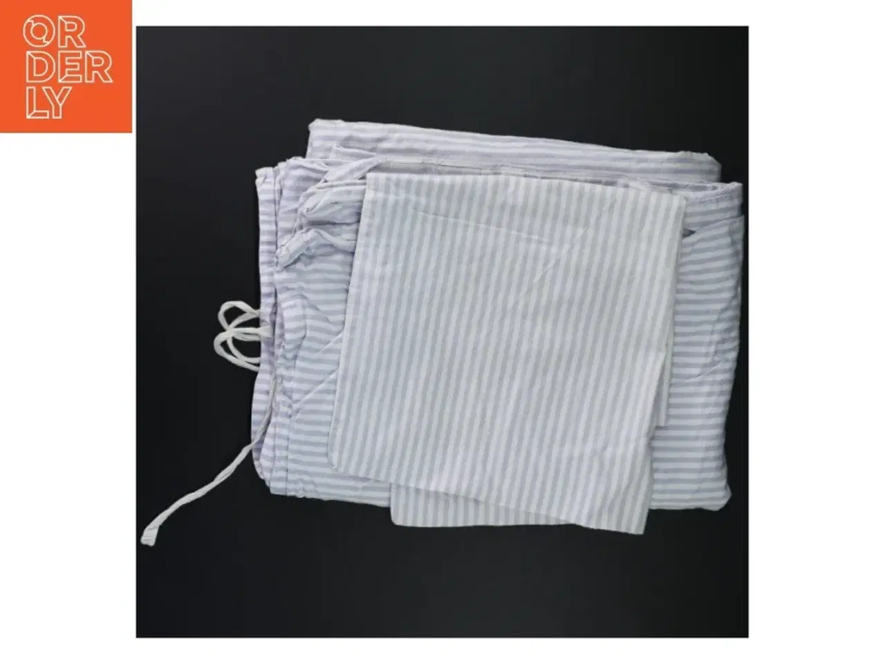 Billede 1 - Stribet sengelinned - junior (str. 98 x 133 cm)