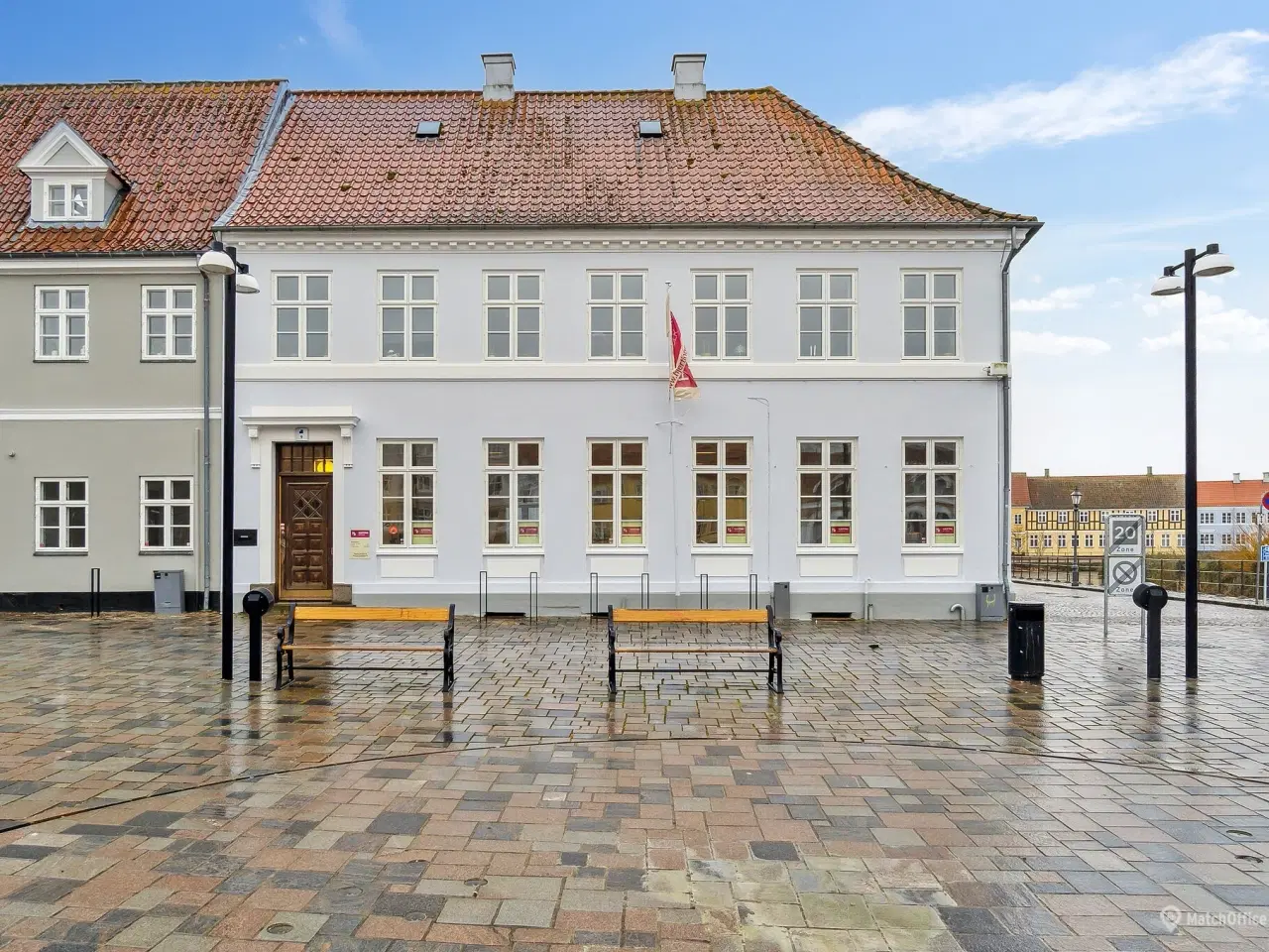 Billede 2 - 150 m² smukke lokaler beliggende på Torvet i Nyborg udlejes.