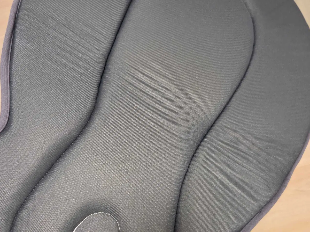 Billede 2 - Ny Babymoov Cosydream babypude  Butik pris 550kr