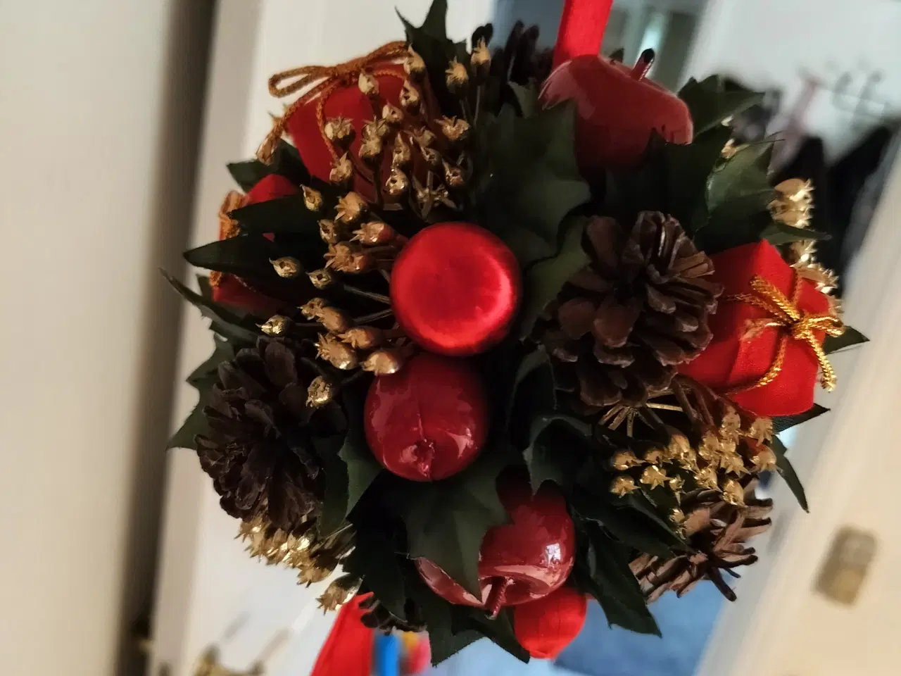 Billede 3 - julepynt gammelt Gamle julekugle lavet af grankogl