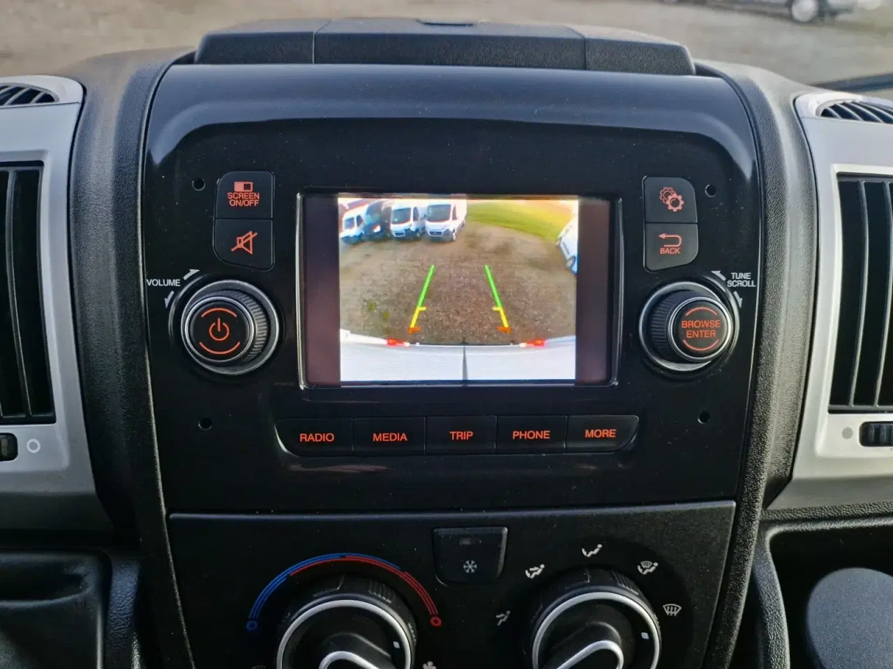 Billede 15 - Peugeot Boxer 333 2,2 BlueHDi 140 L3H2 Premium