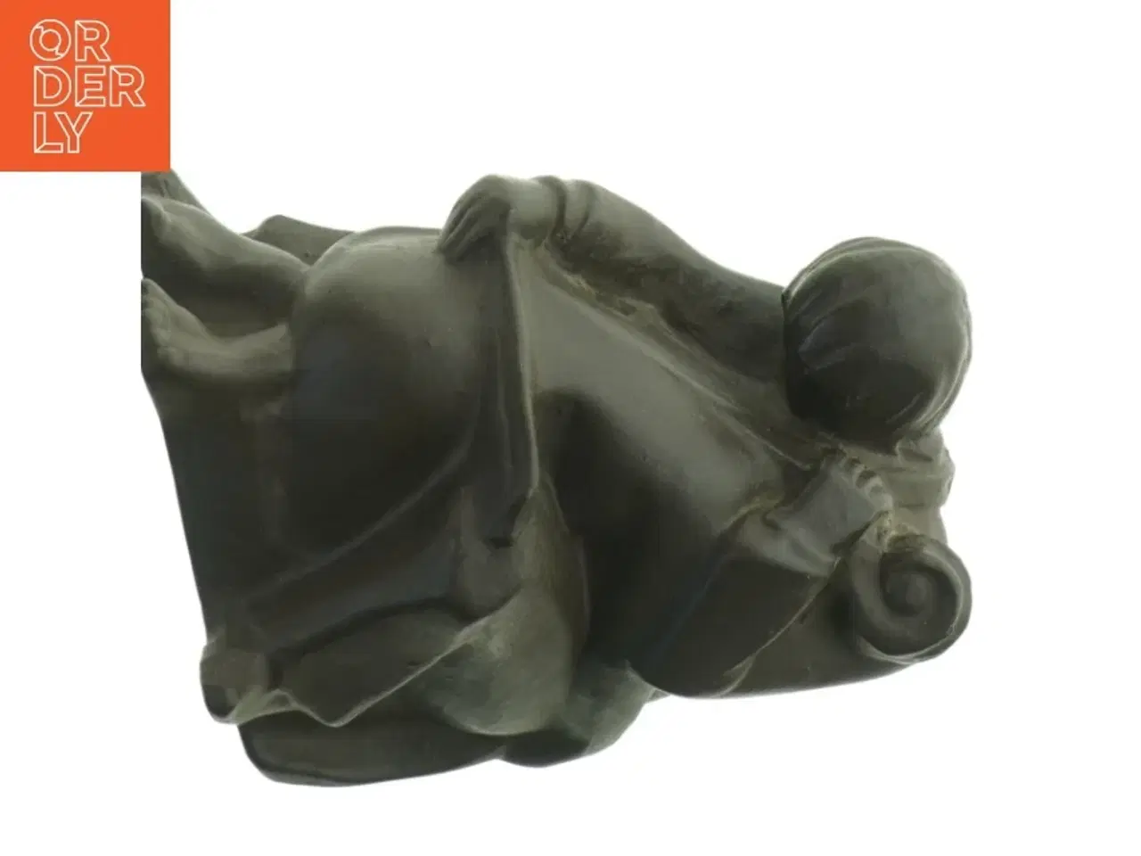 Billede 6 - Skulptur af siddende figur (str. H. 18 cm. b. 13 cm)