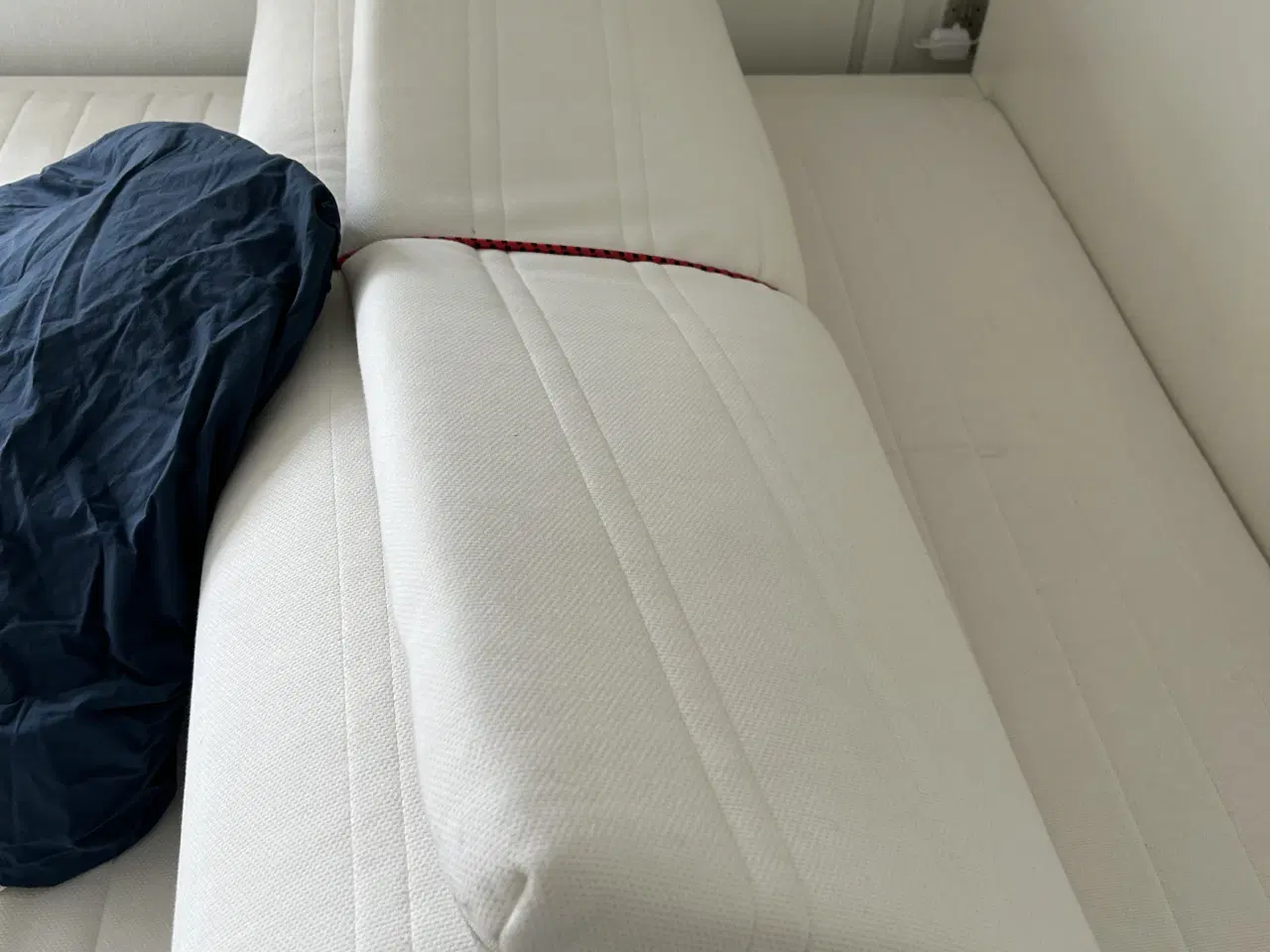Billede 2 - IKEA sengestel, 120 cm inkl. madras osv.