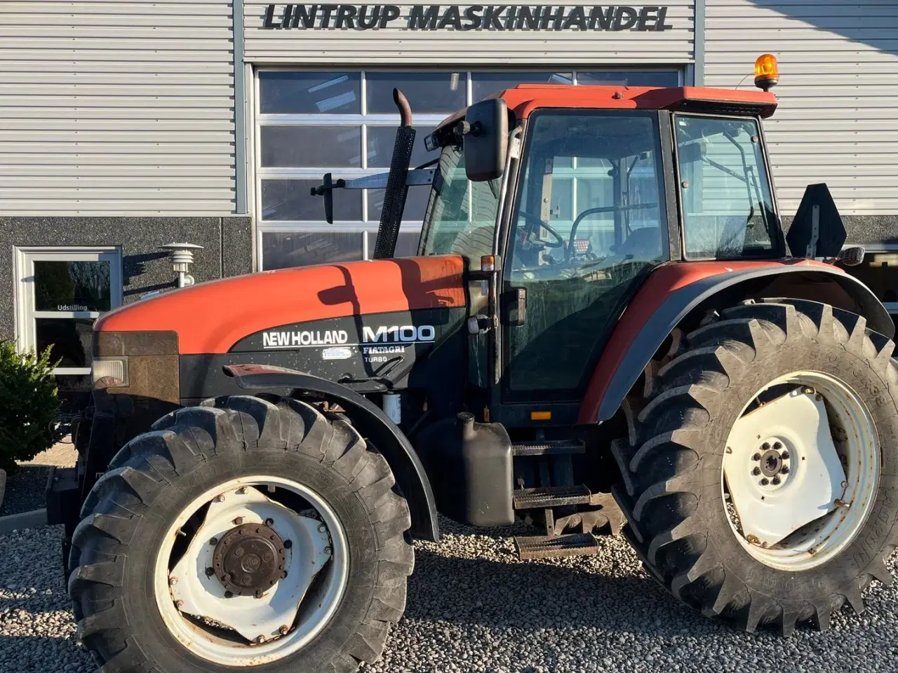 Billede 1 - New Holland M100 Med frontlift og turbo