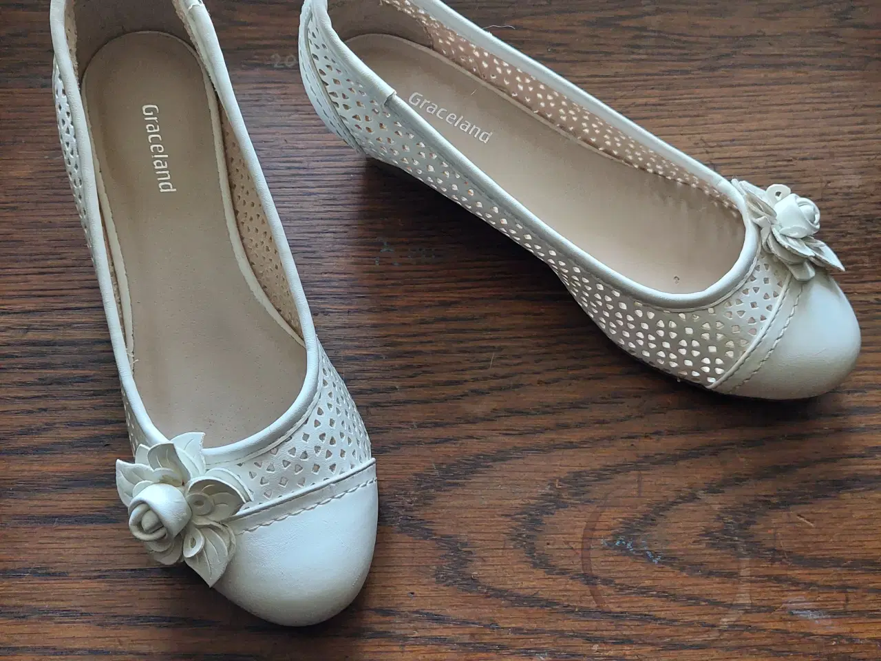 Billede 5 - Hvide sko fra Graceland str 37