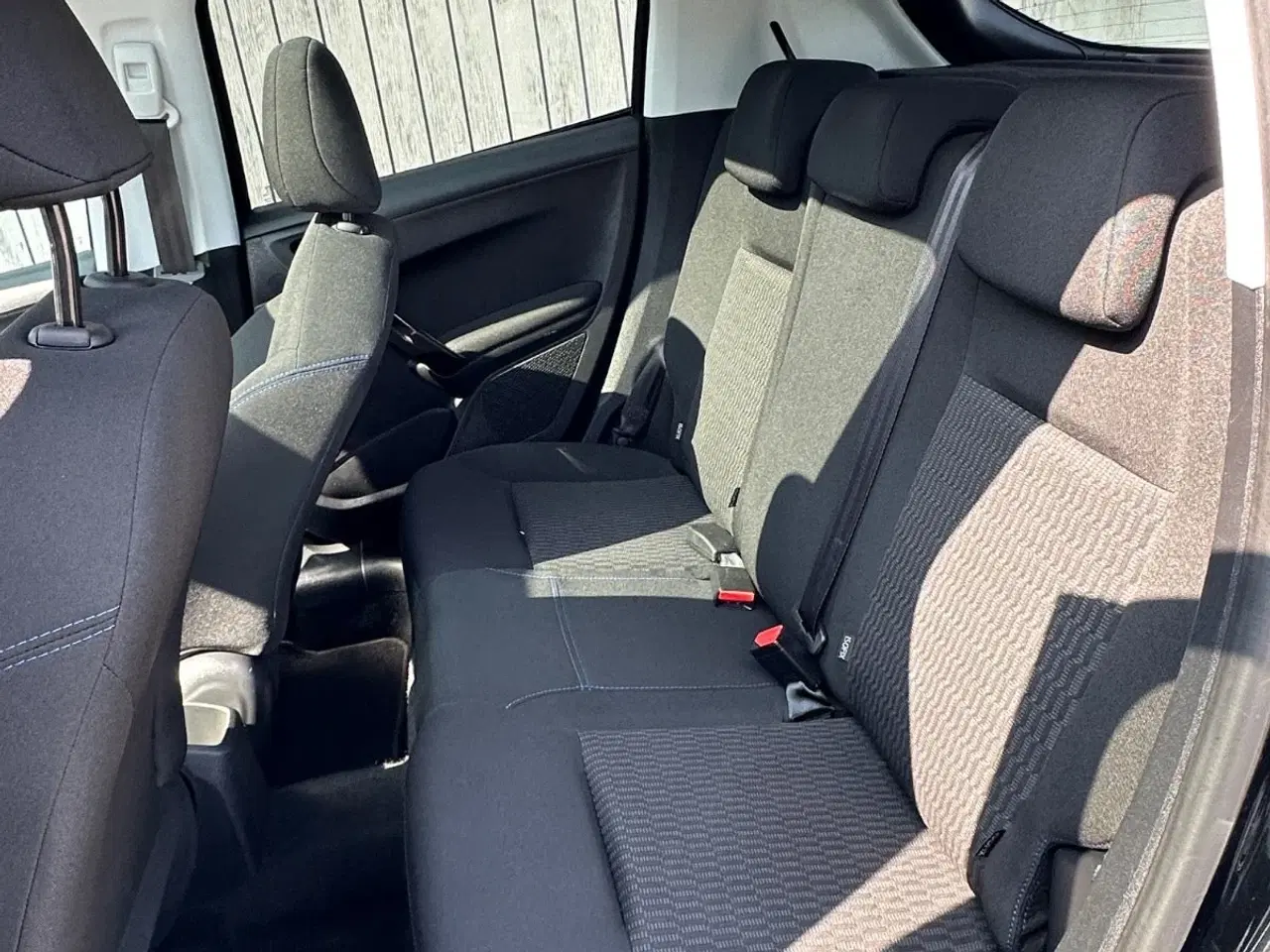 Billede 9 - Peugeot 208 1,5 BlueHDi 100 Signature Sky