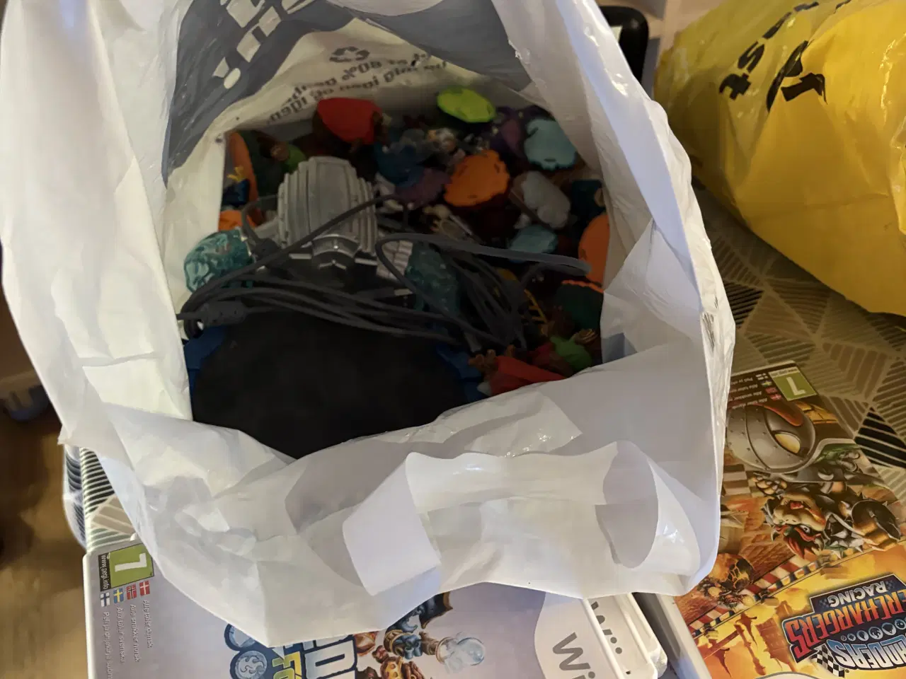 Billede 4 - Nintendo wii inkl tilbehør, spil og skylanders