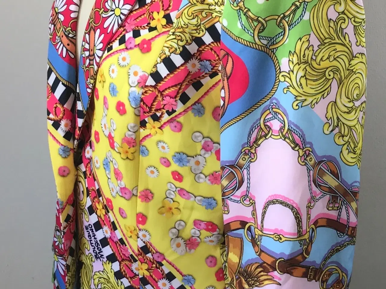 Billede 5 - Boutique Moschino, blazer, str 40