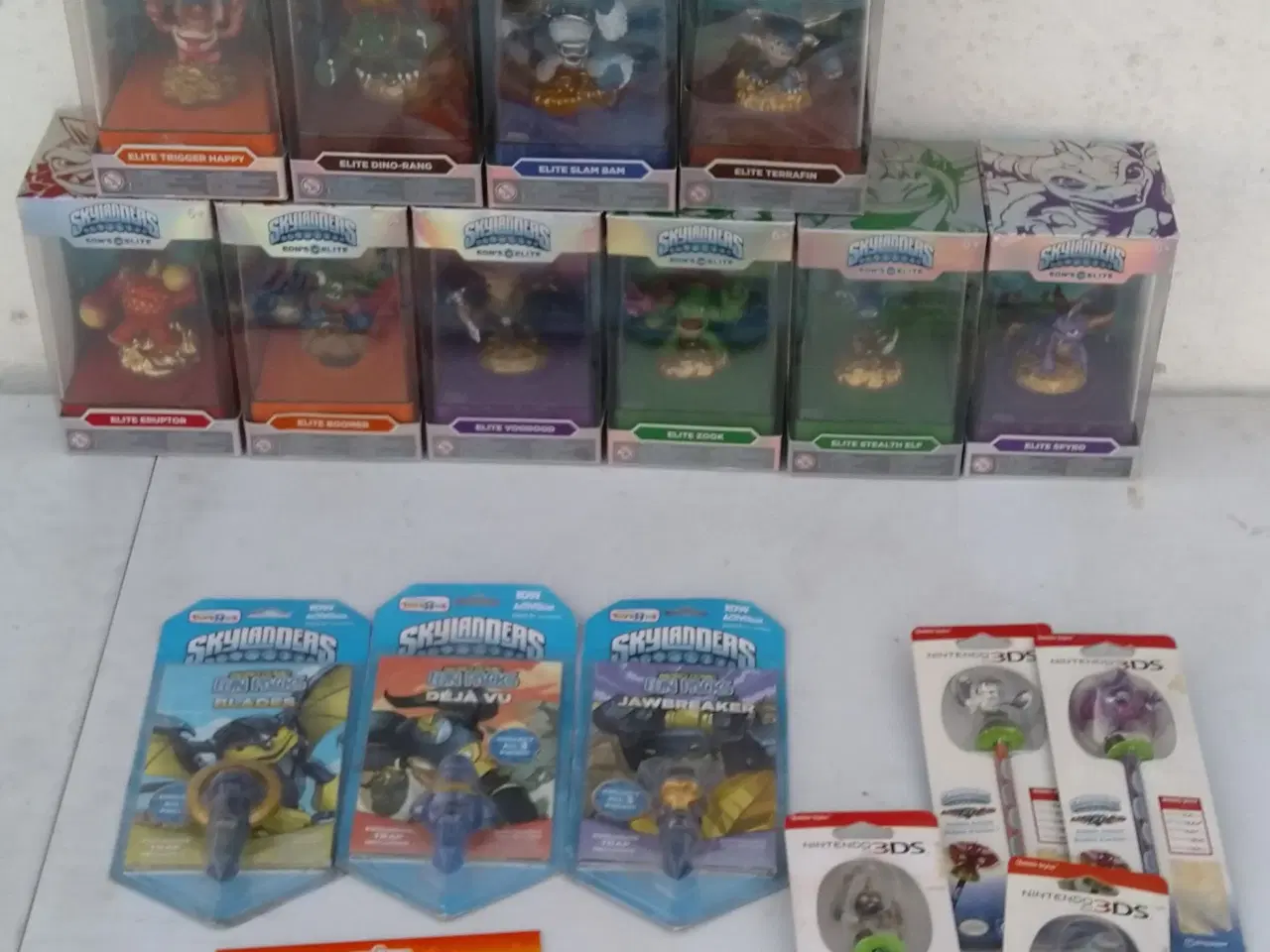 Billede 2 - 20 stk. Sjælden Skylanders ting