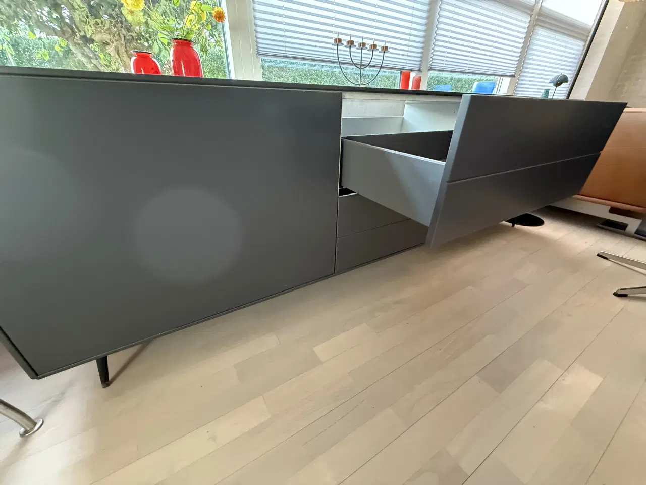 Billede 3 - Fermo skænk fra BoConcept