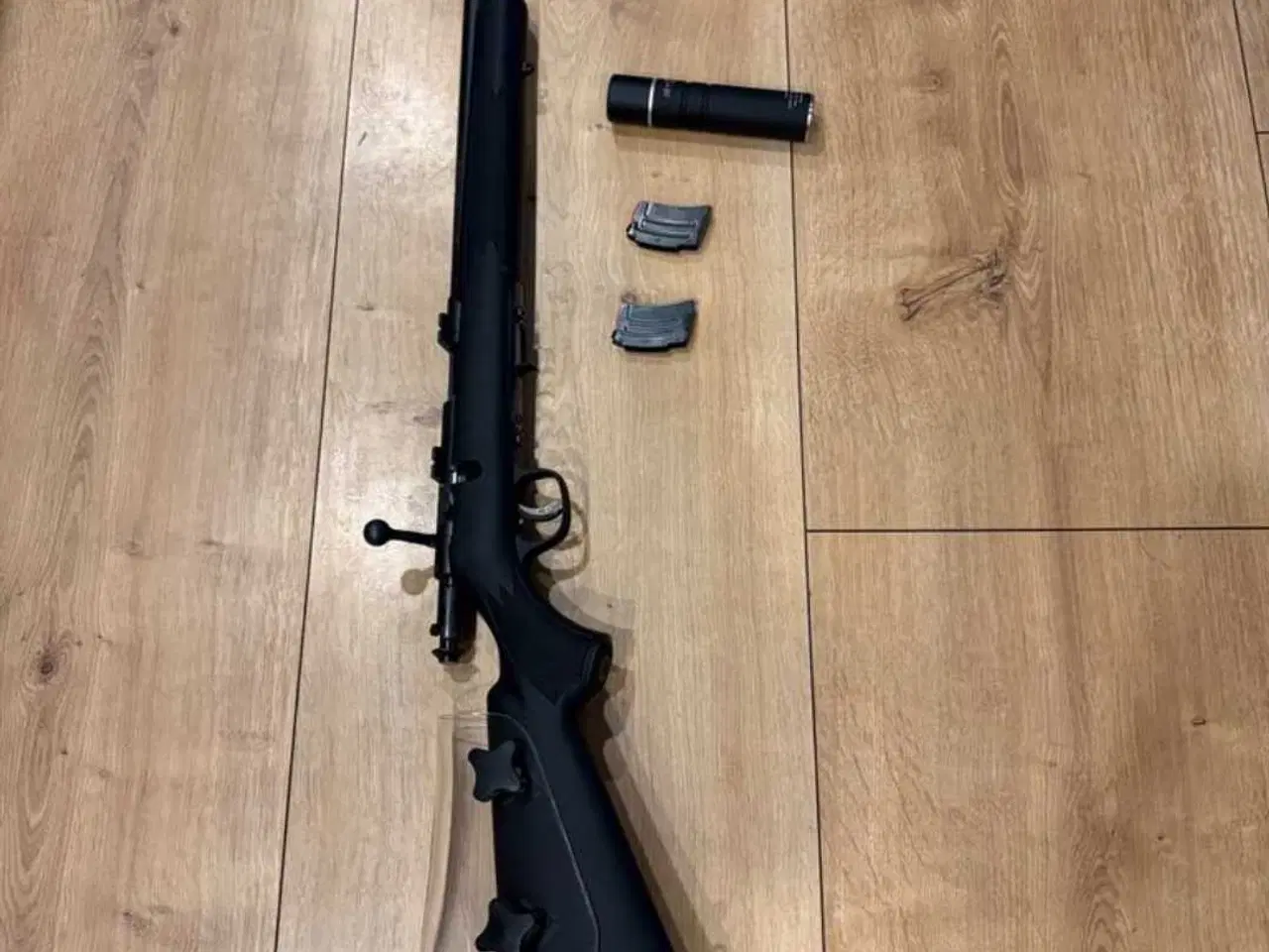 Billede 3 - Savage cal. 22 salon riffel 