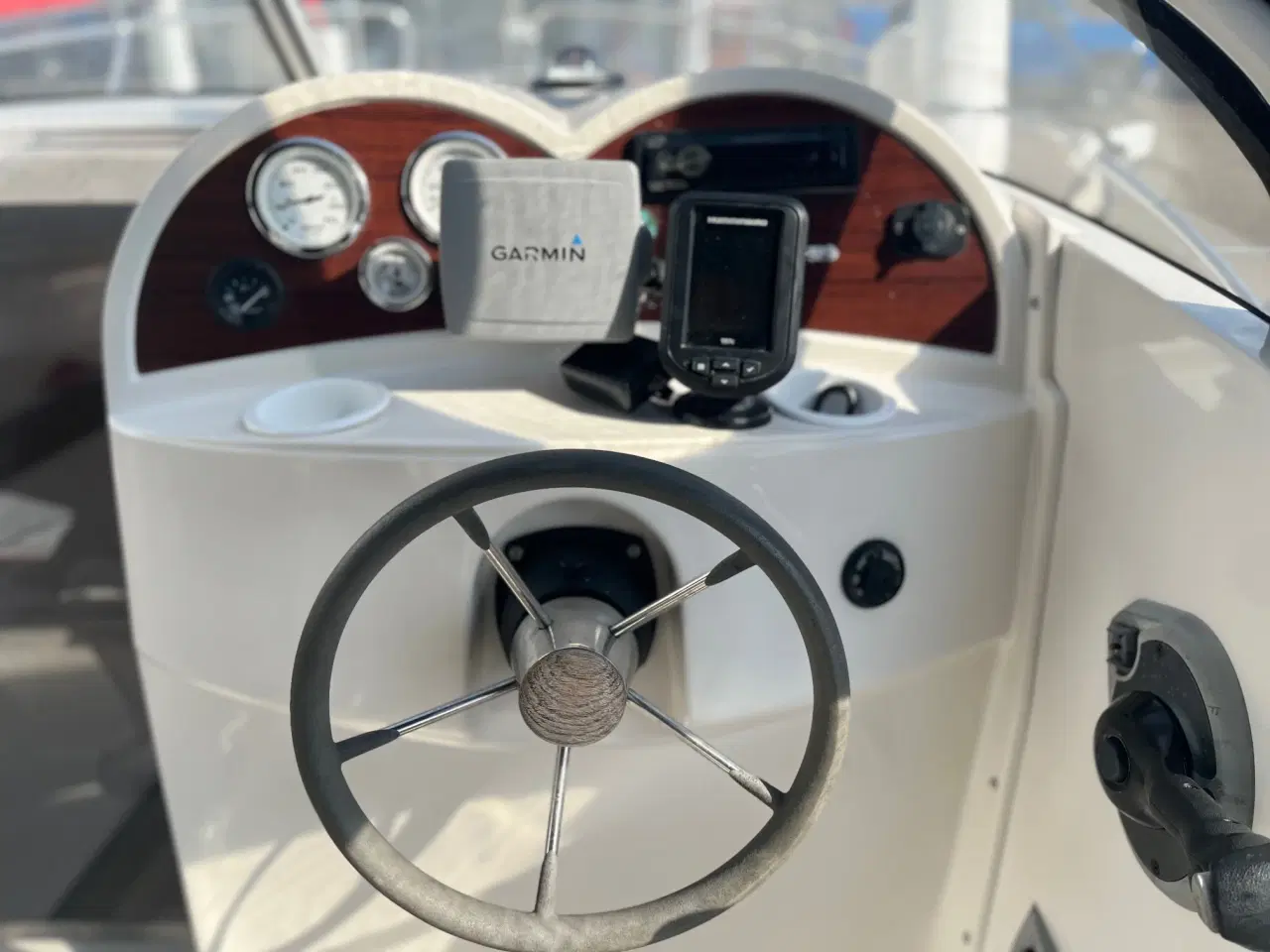 Billede 4 - 540 Cruiser med 115 hk Mariner-EFI 4-takt og "ny" 1800kg Variant bådtrailer