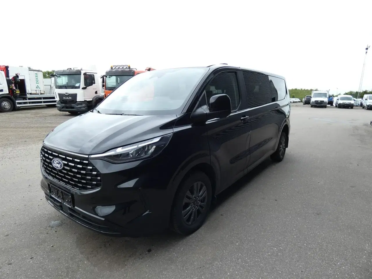 Billede 4 - Ford Tourneo Custom 320 L2H1 2,0 EcoBlue Titanium 170HK 8g Aut.