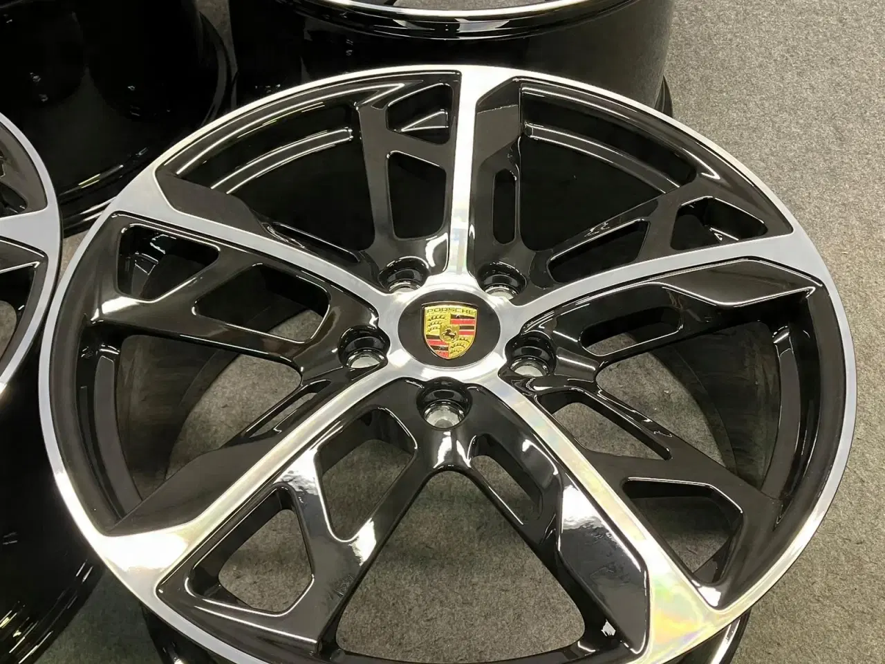 Billede 5 - ALUFÆLGE PORSCHE TAYCAN MISSION E 9J 21"
