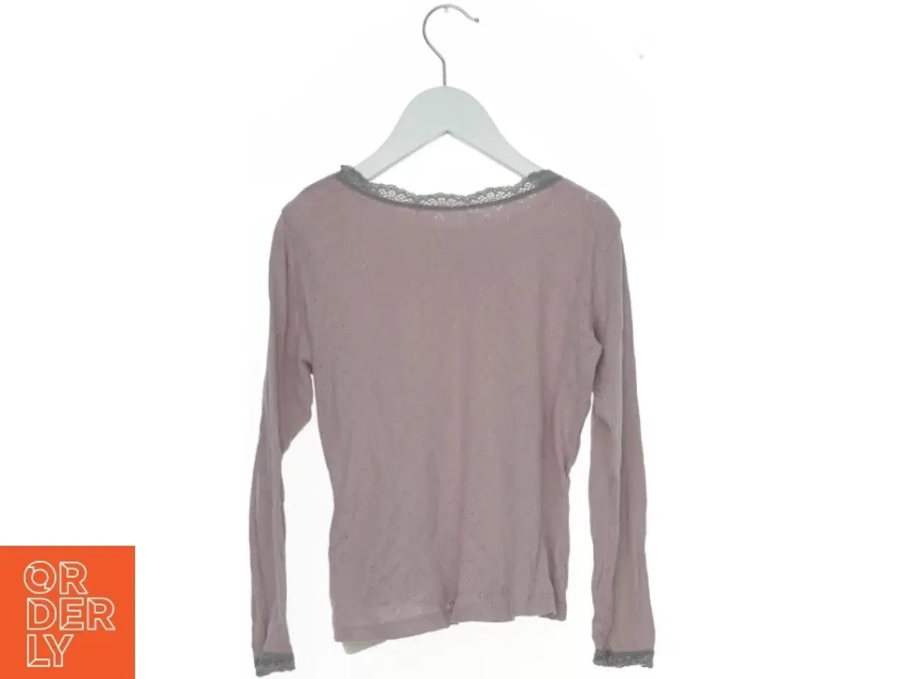Billede 2 - Langærmet bluse med blondekanter fra Name It (str. 122)