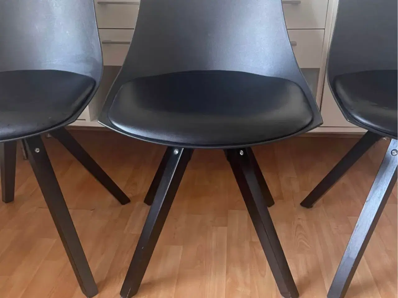 Billede 2 - Flytter salg 3 stk 75kr 