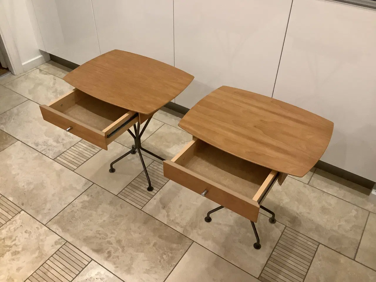 Billede 6 - Sengebord i kirsebærtræ 