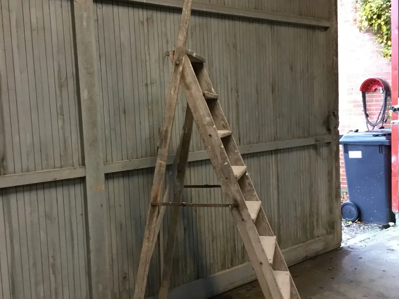 Billede 1 - Gammel winerstige.