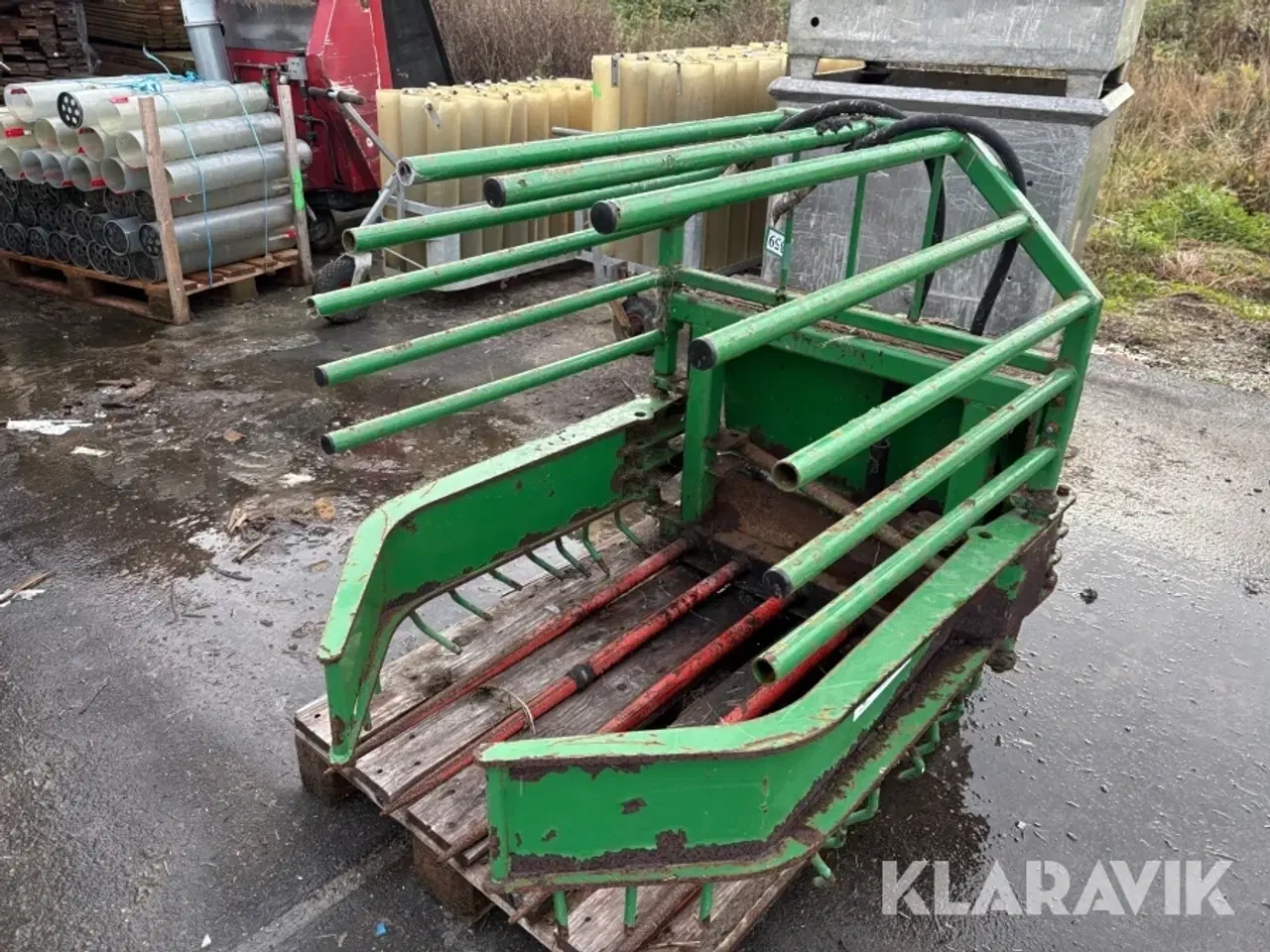Billede 1 - Lot: halmopsamler og halmrive Aalborg maskinfabrik Opsamler og HRS 13 2 maskiner