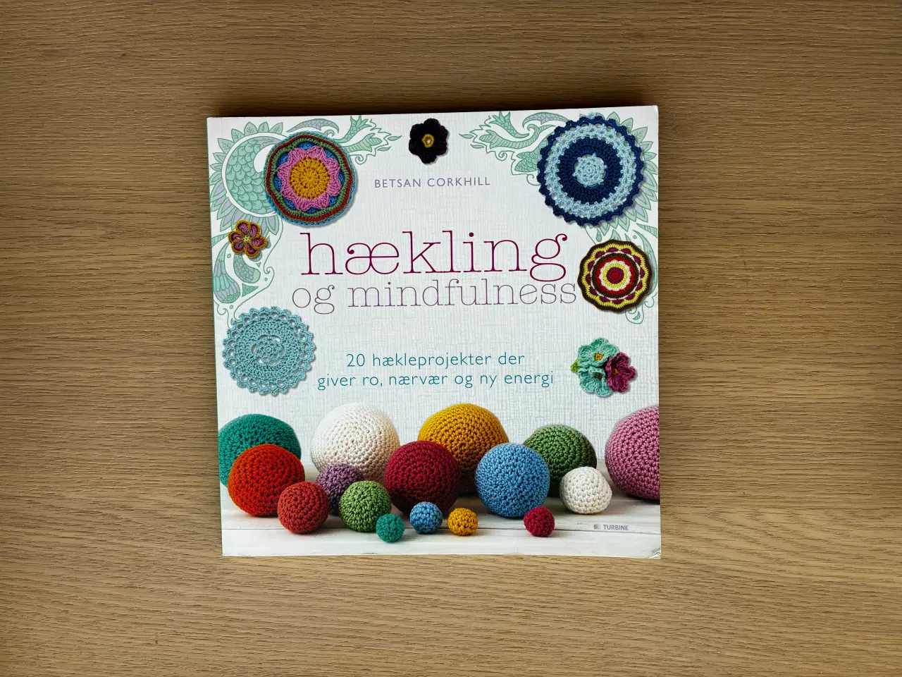 Billede 1 - hækling og mindfulness  -  20 hækleprojekter ...