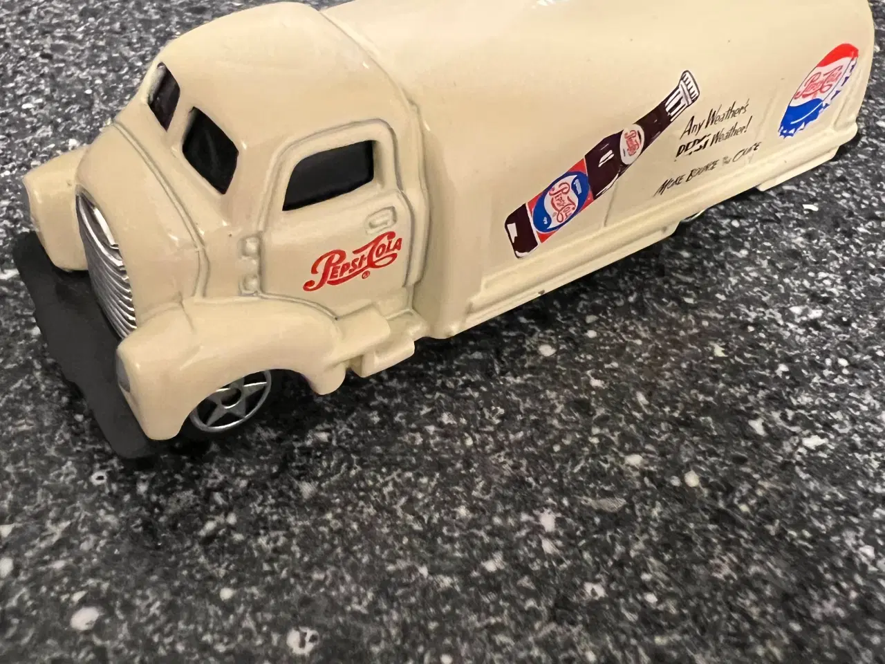 Billede 1 - Jeg Køber!!!1945 Pepsi Bottle Truck