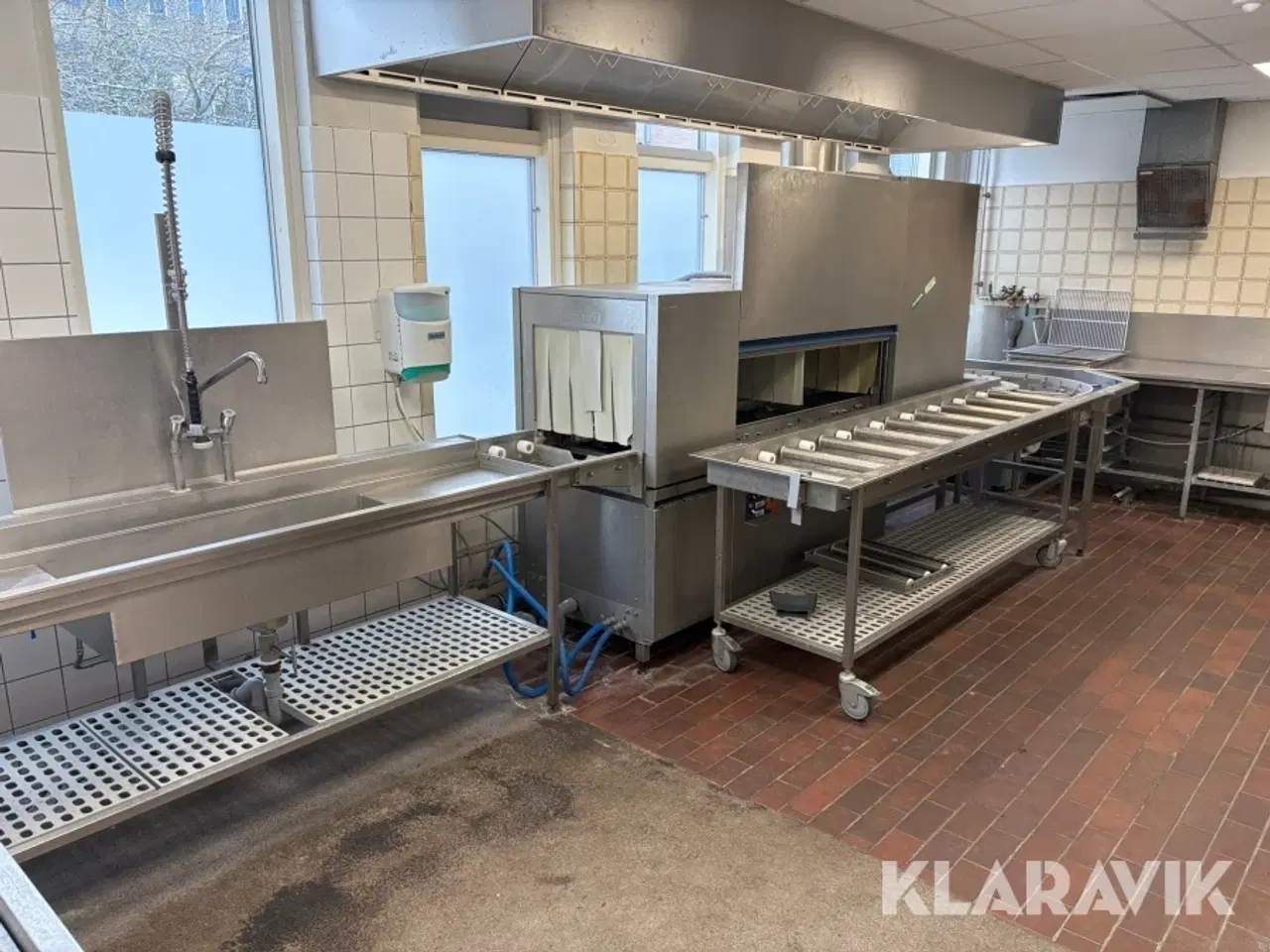 Billede 1 - Industriel gennemløbsopvasker Hobart CS-E-A-CDS