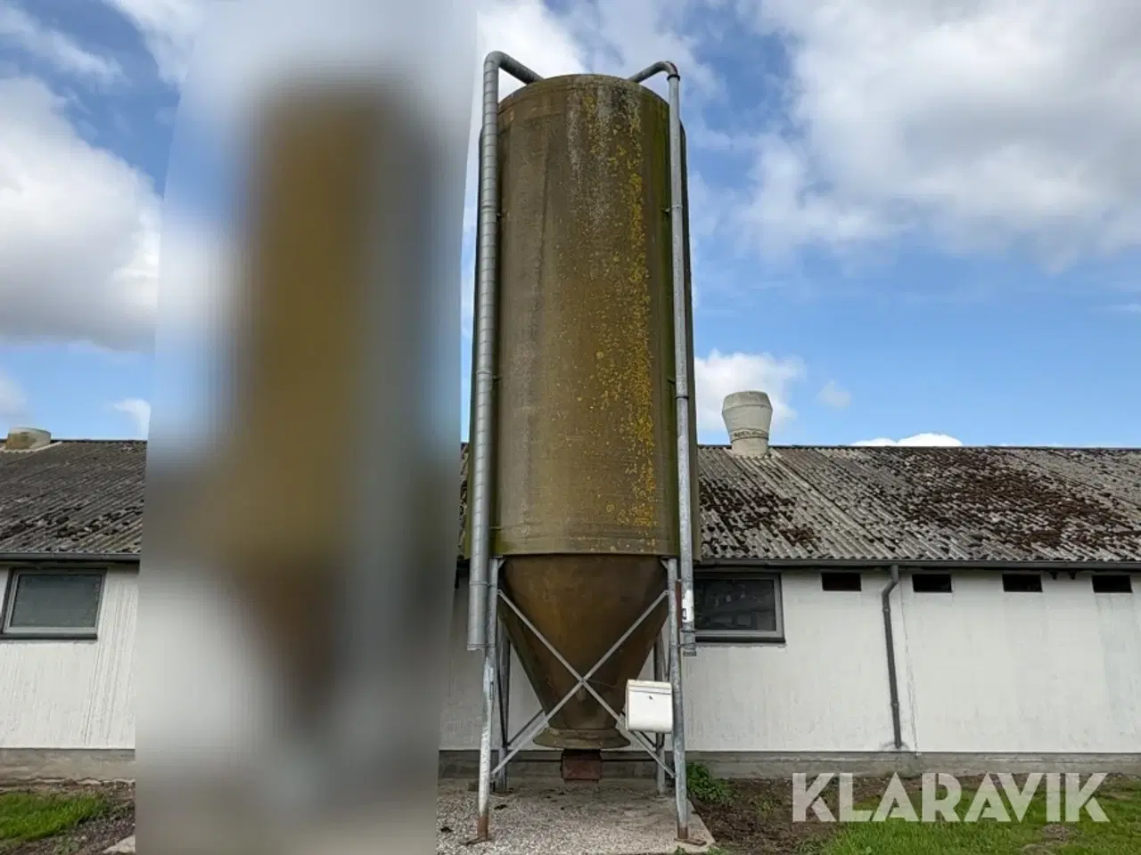 Billede 3 - Silo Tunetanken Glasfiber med motor 1 styk