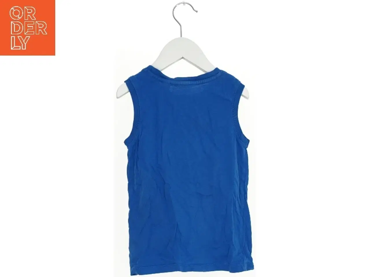 Billede 2 - Blå ærmeløs T-shirt med Tow Mater motiv fra H&M (str. 104)